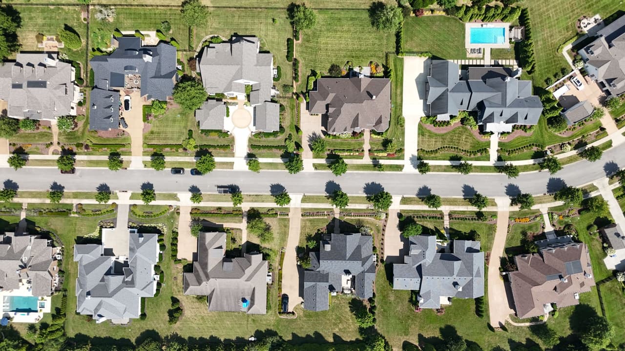 Aerial view of a Middle Tennessee residential neighborhood